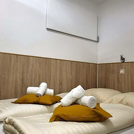 Hotel Mettmann Otel 3*