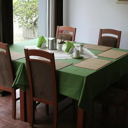 Hotel Mettmann Ξενοδοχείο 3*