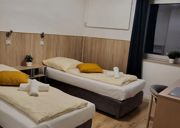 Hotel Mettmann מטמן