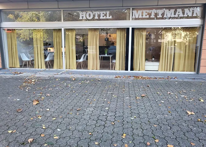 Hotel Mettmann מלון 3*