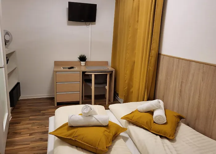 Hotel Mettmann מלון