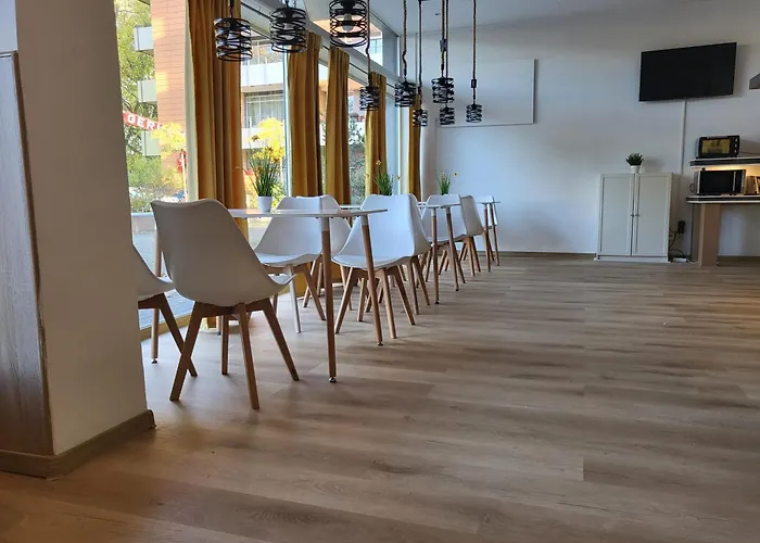 Hotel Mettmann 3* מטמן