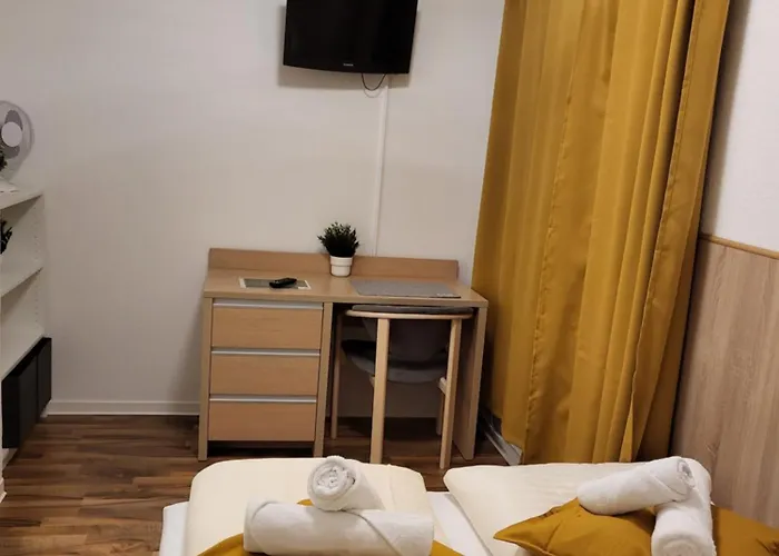 Hotel Mettmann מטמן