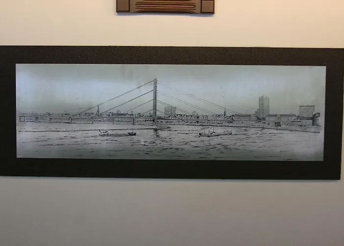 Hotel Mettmann מלון מטמן