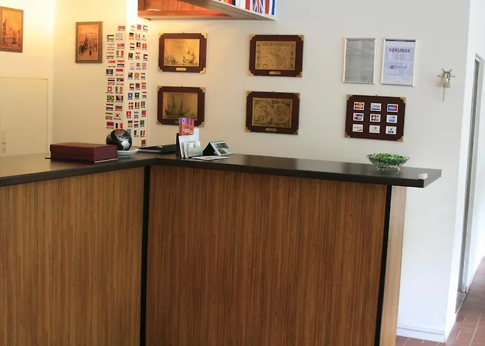 מלון Hotel Mettmann מטמן