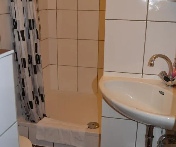 מלון Hotel Mettmann מטמן