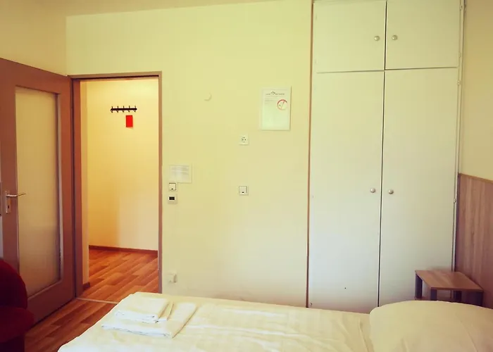 Hotel Mettmann מלון